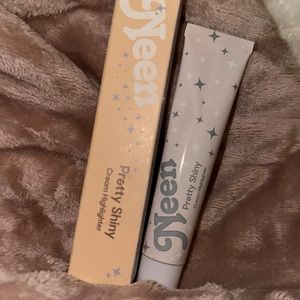 Neen- Pretty Shiny Cream Highlighter